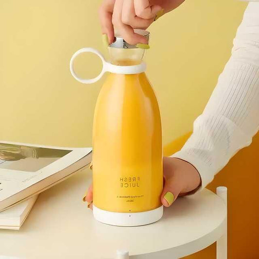 Portable Juice Blender Bottle - Rechargeable USB Juicer for Fruits & Shakes! 🍓⚡🥤
